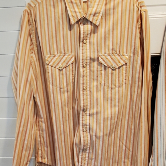 3 Very cool Cowboy Western Men's Shirts size XL and XXL fits like XL - Picture 2 of 12